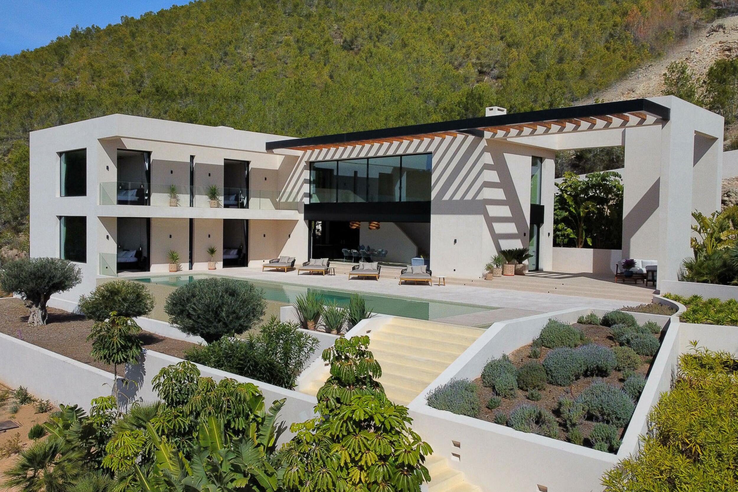 Villa Pine Residence