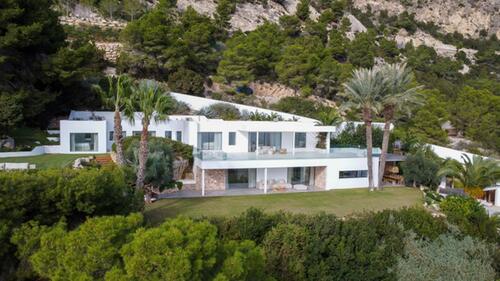 Villa Gold