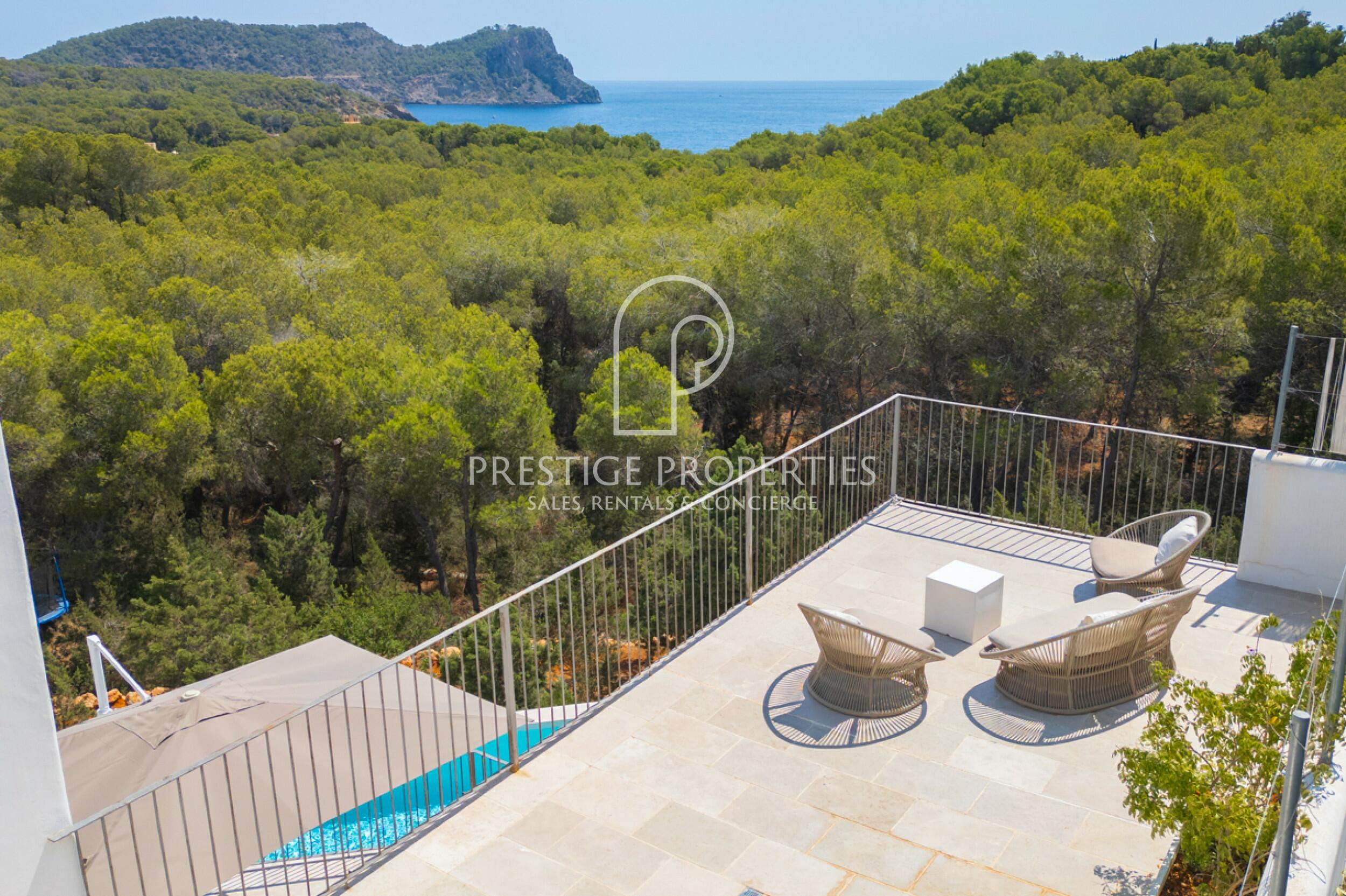 Villa in Cala Llenya