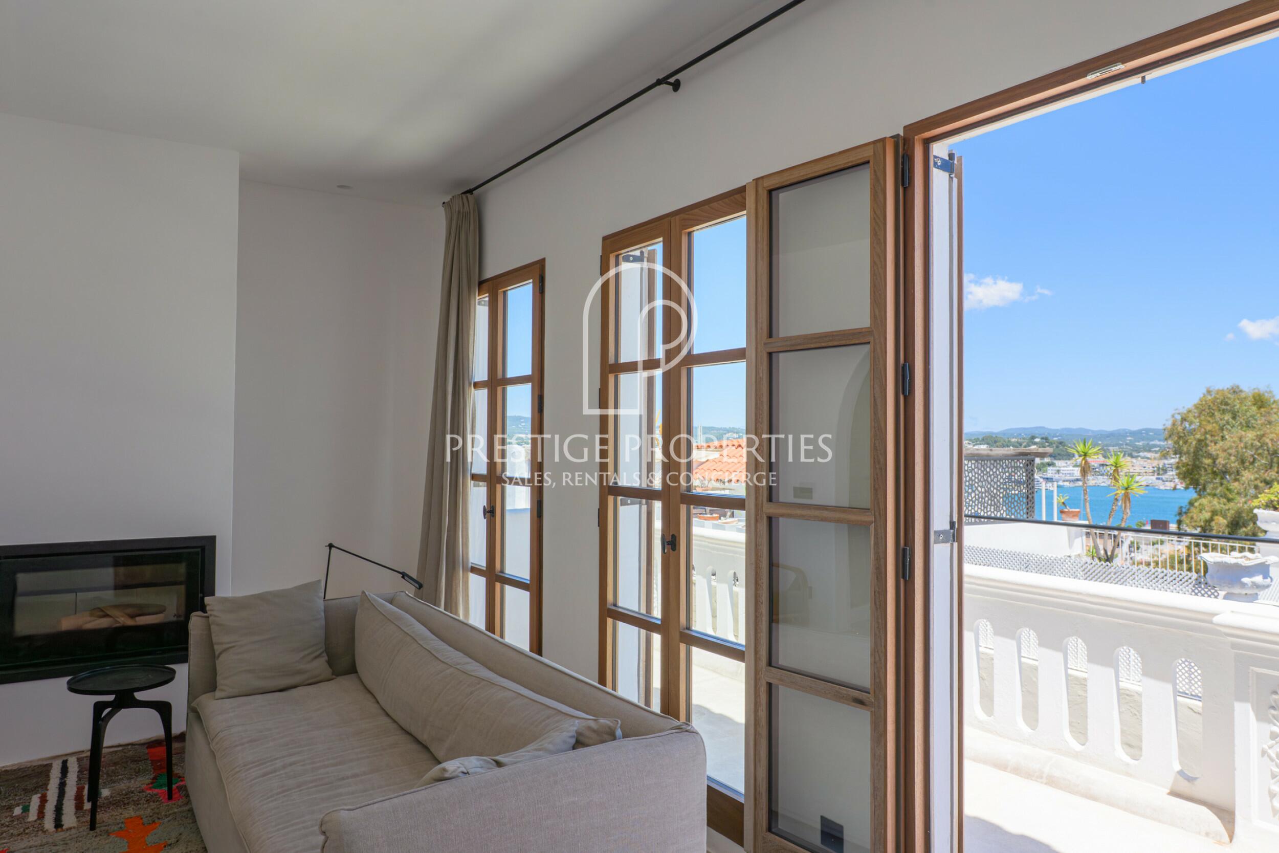 Duplex in Dalt Vila