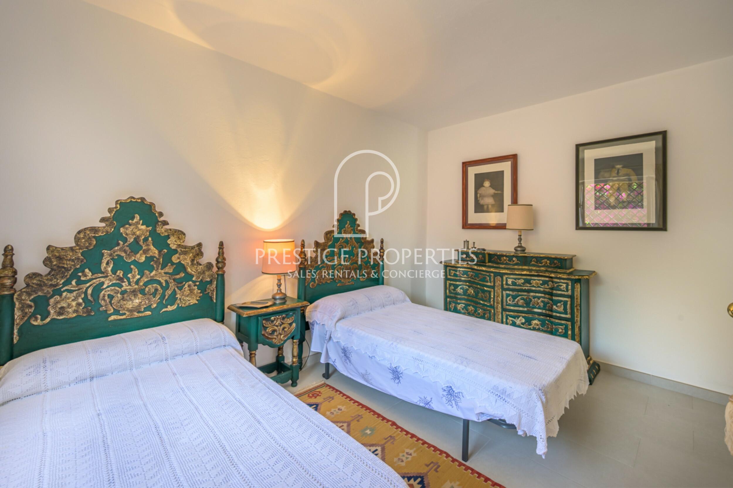 Terraced house in Roca Llisa