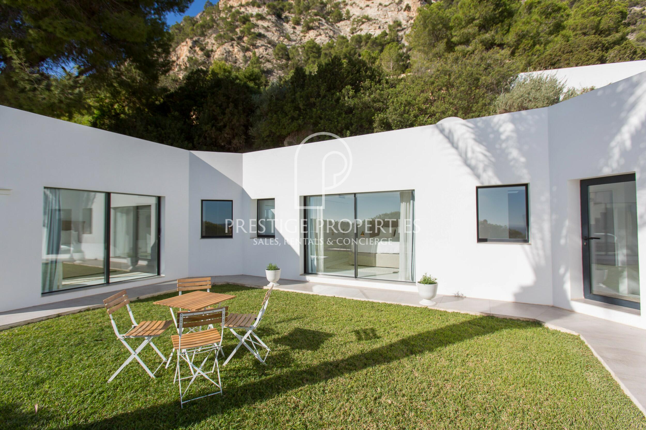 Villa in Es Cubells