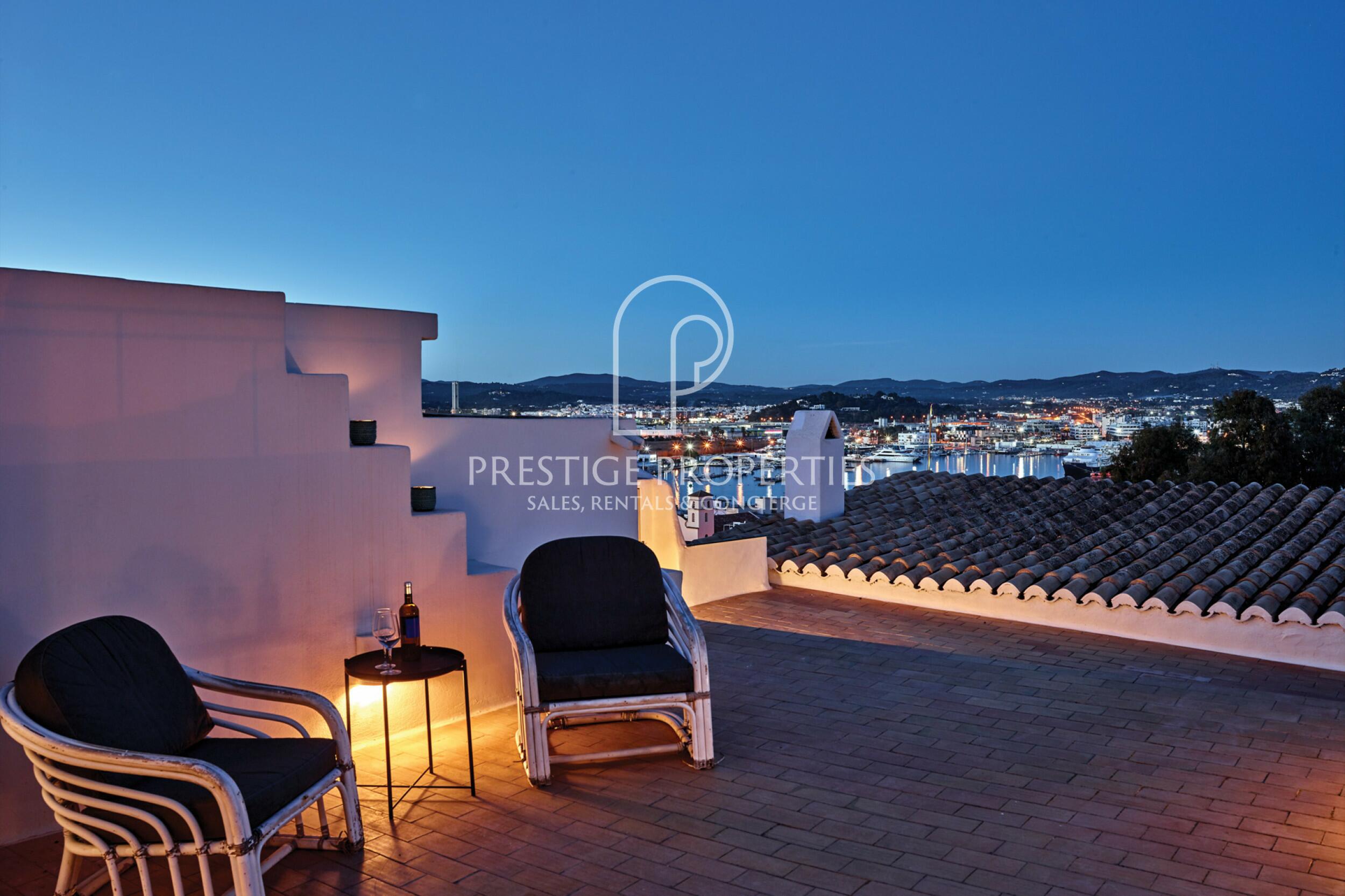 Duplex in Dalt Vila