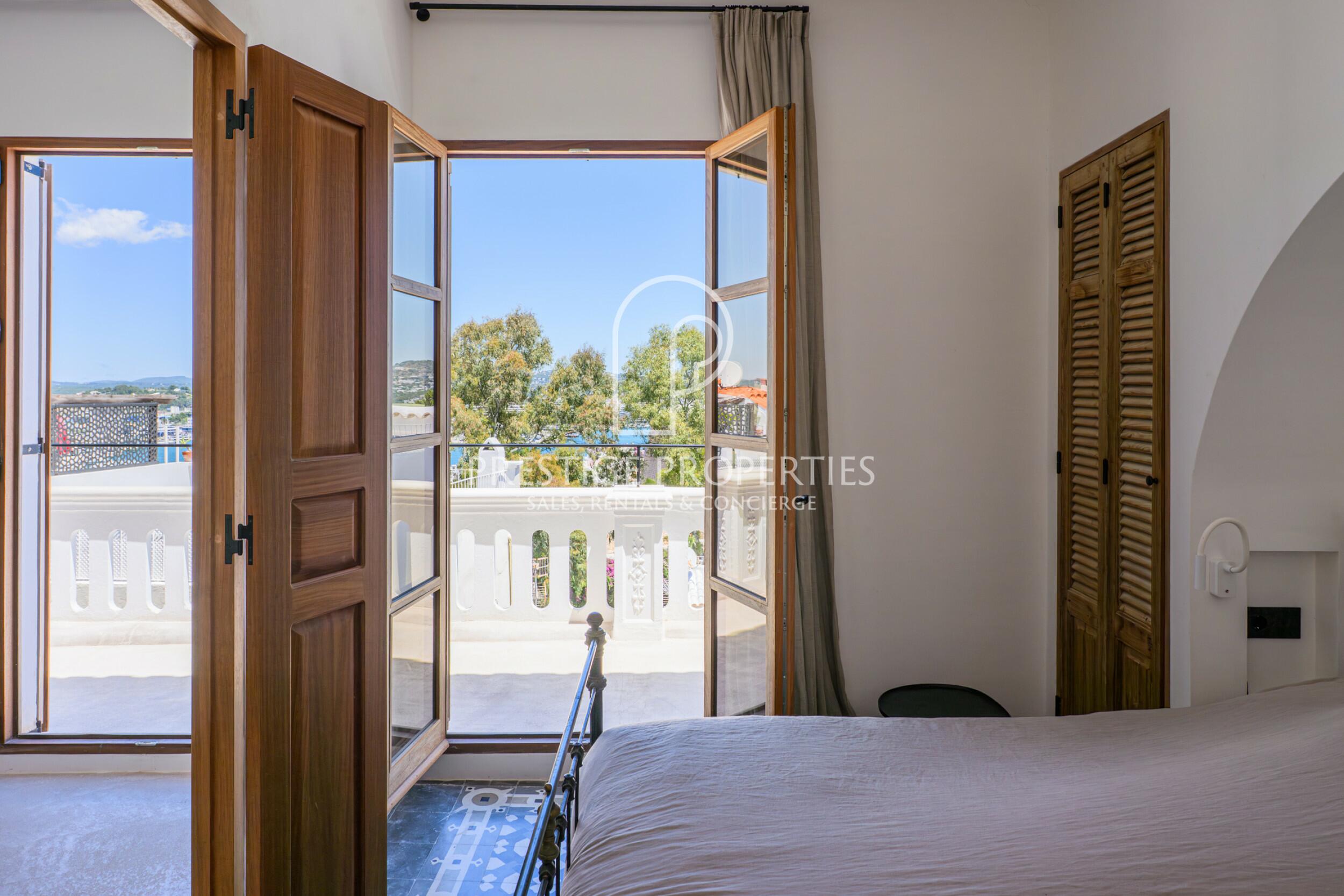 Duplex in Dalt Vila