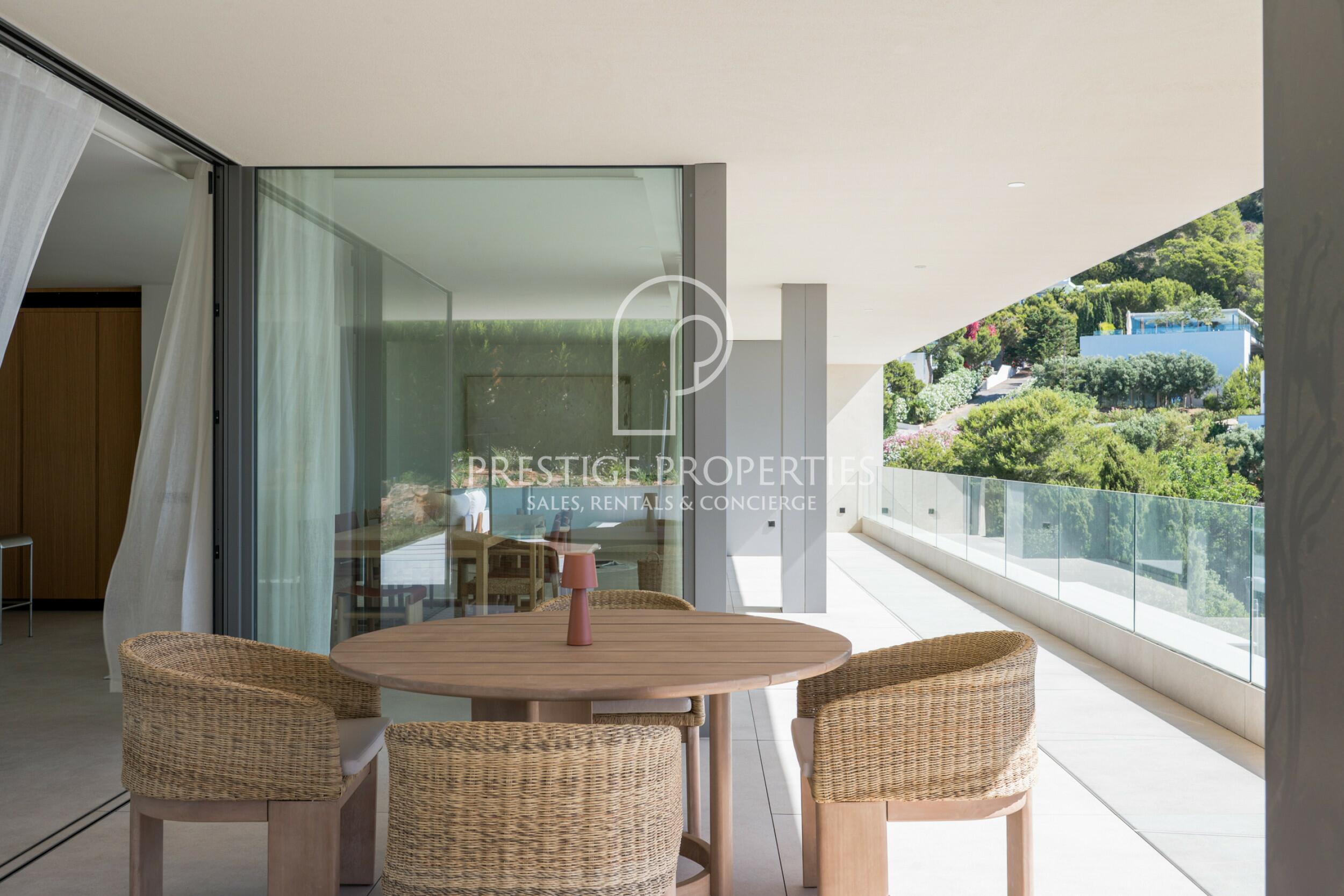 Villa in Cap Martinet