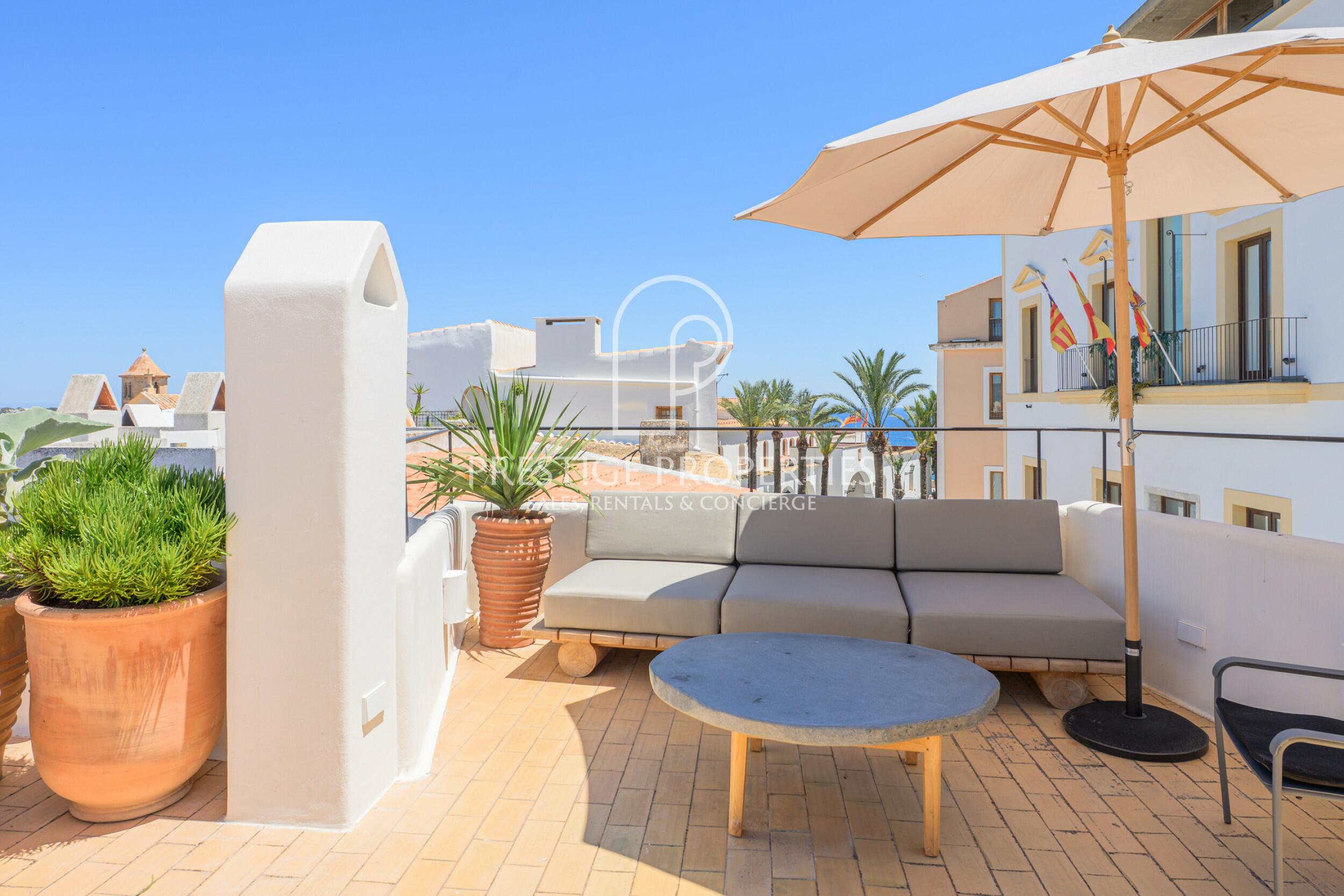 Duplex in Dalt Vila