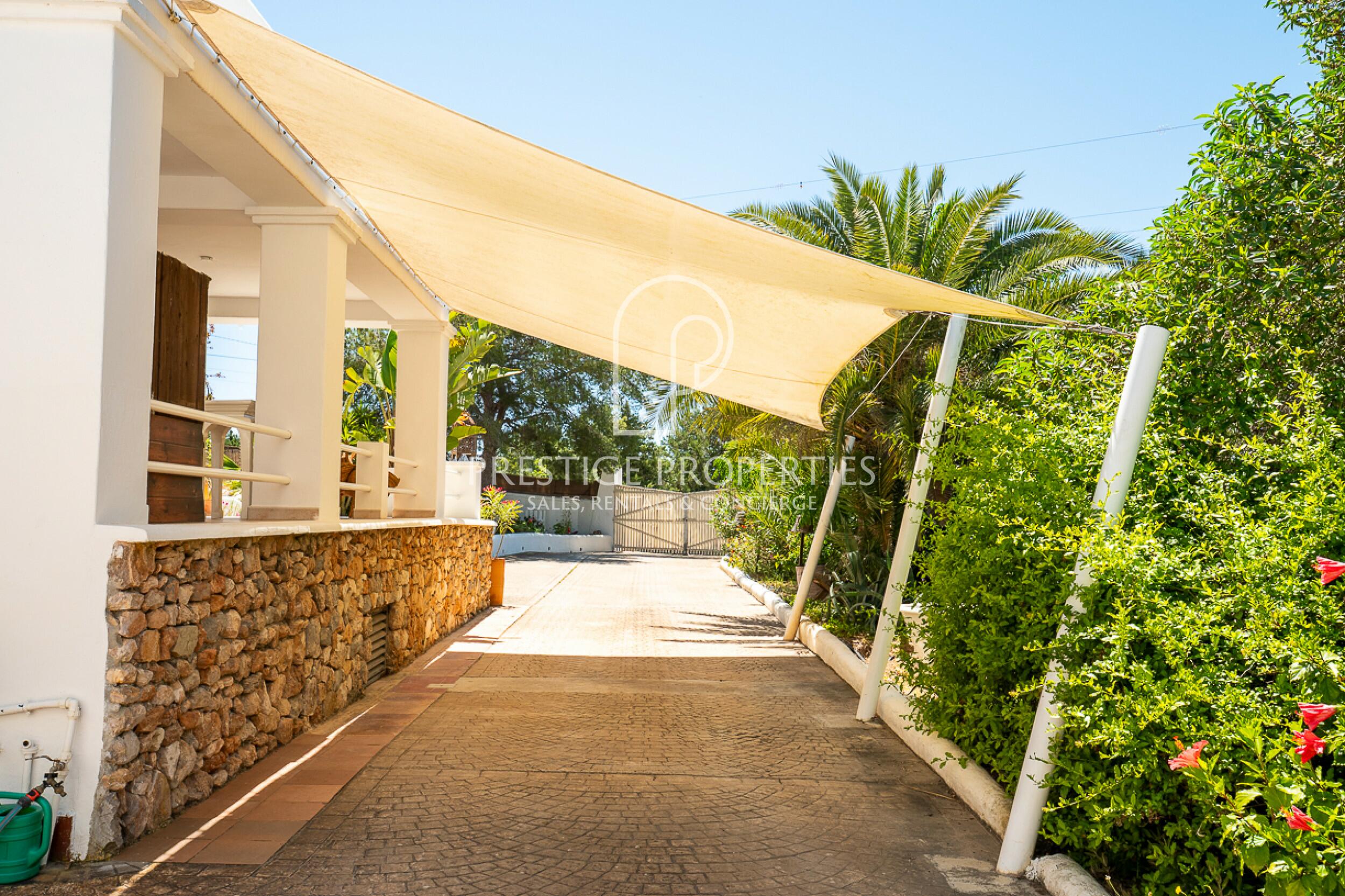 country house in Les Salines