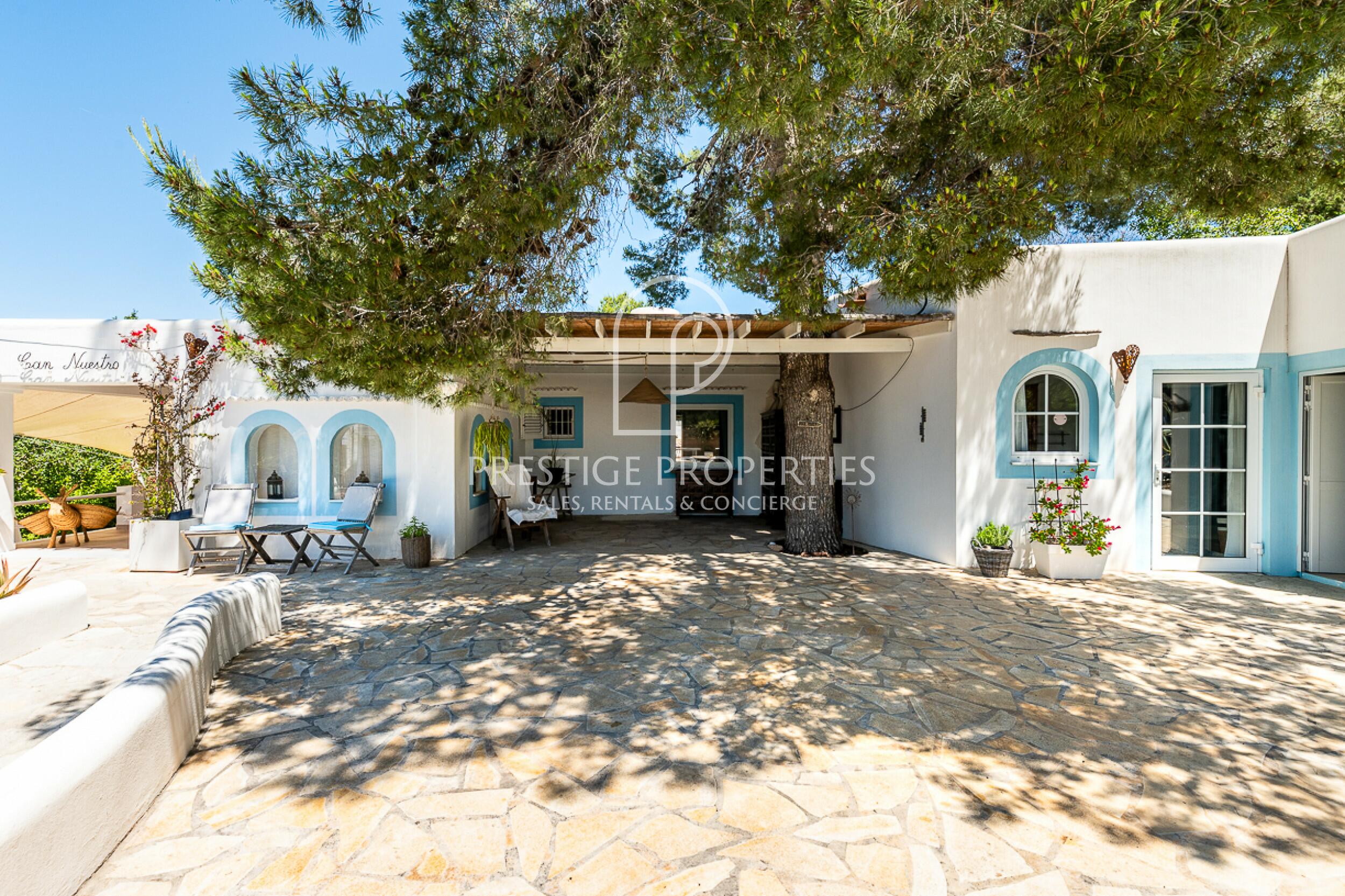 country house in Les Salines