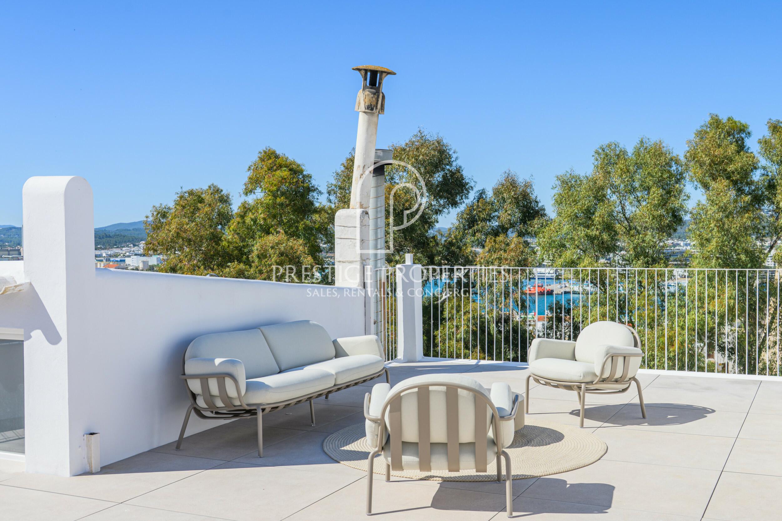 Apartment in Dalt Vila