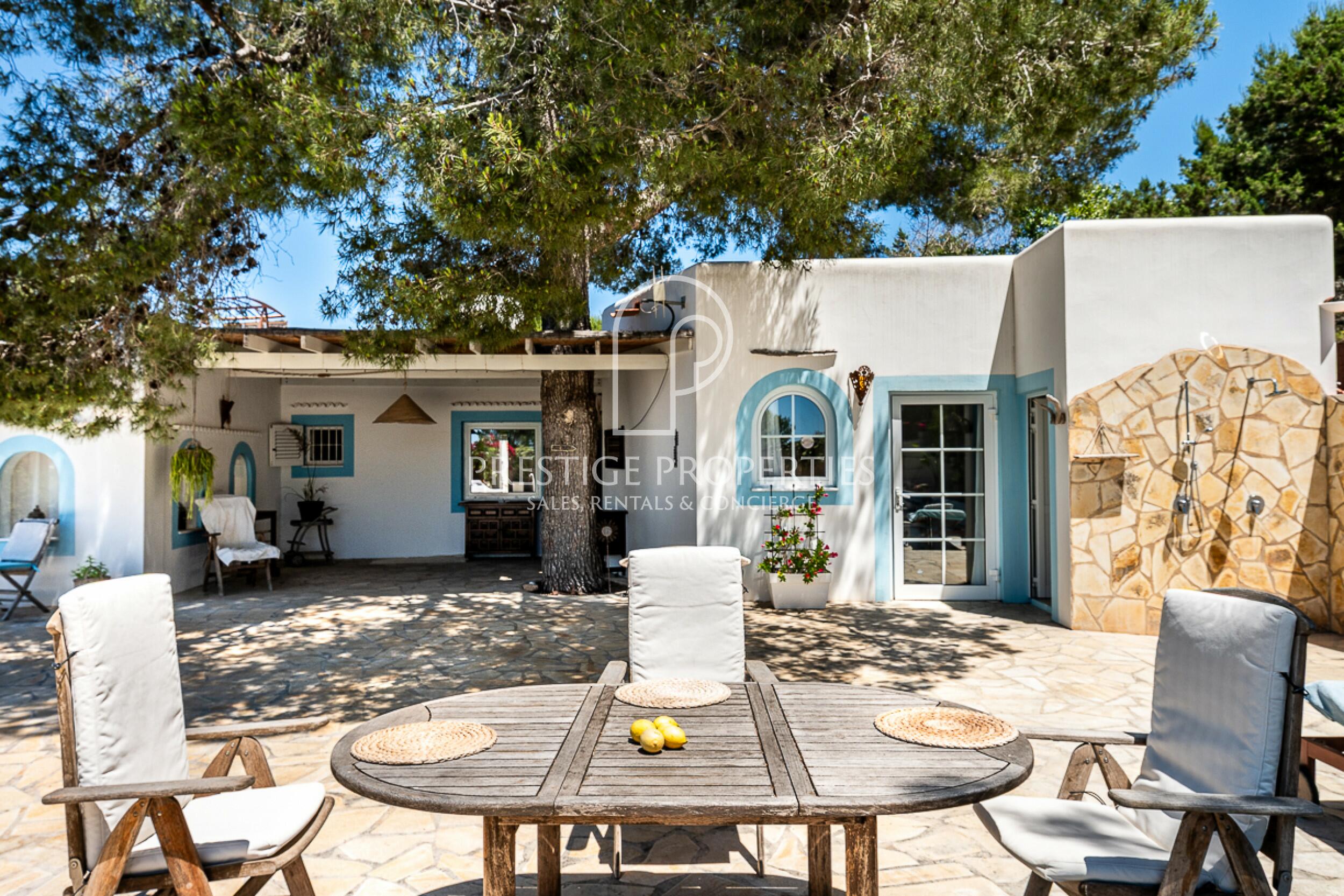 country house in Les Salines