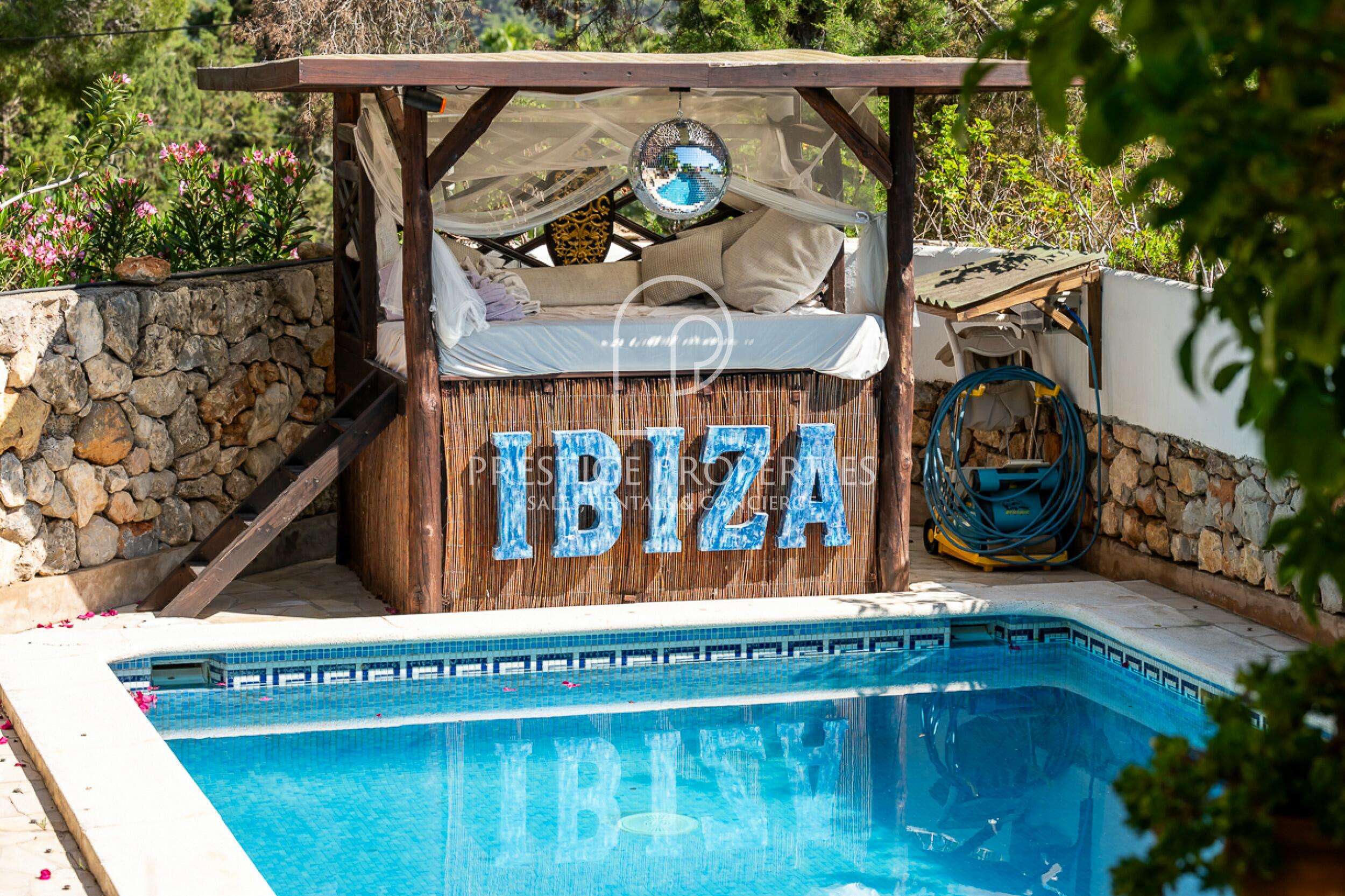 Villa in Playa de Cala Llonga