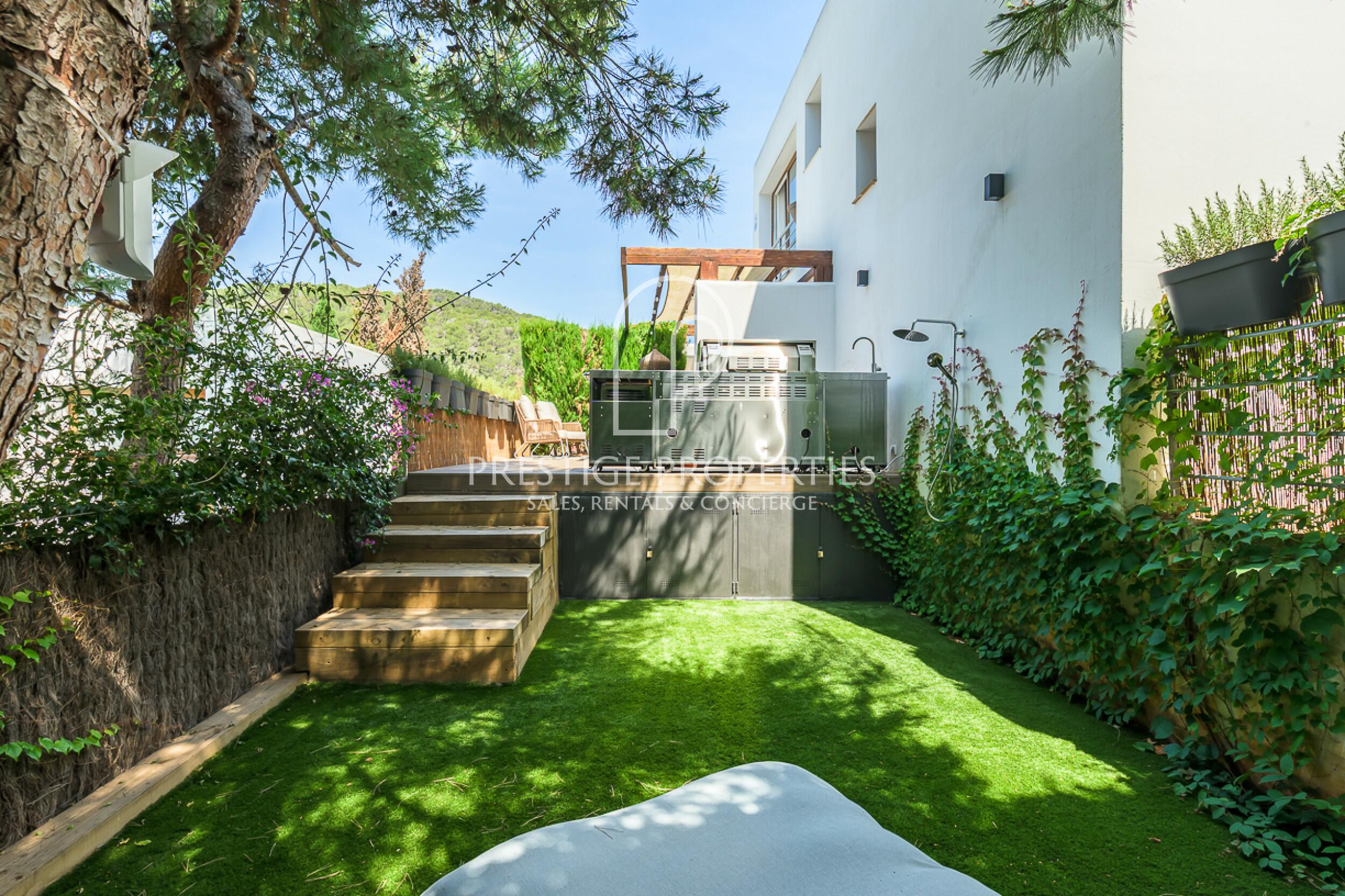 Terraced house in Playa de Cala Llonga