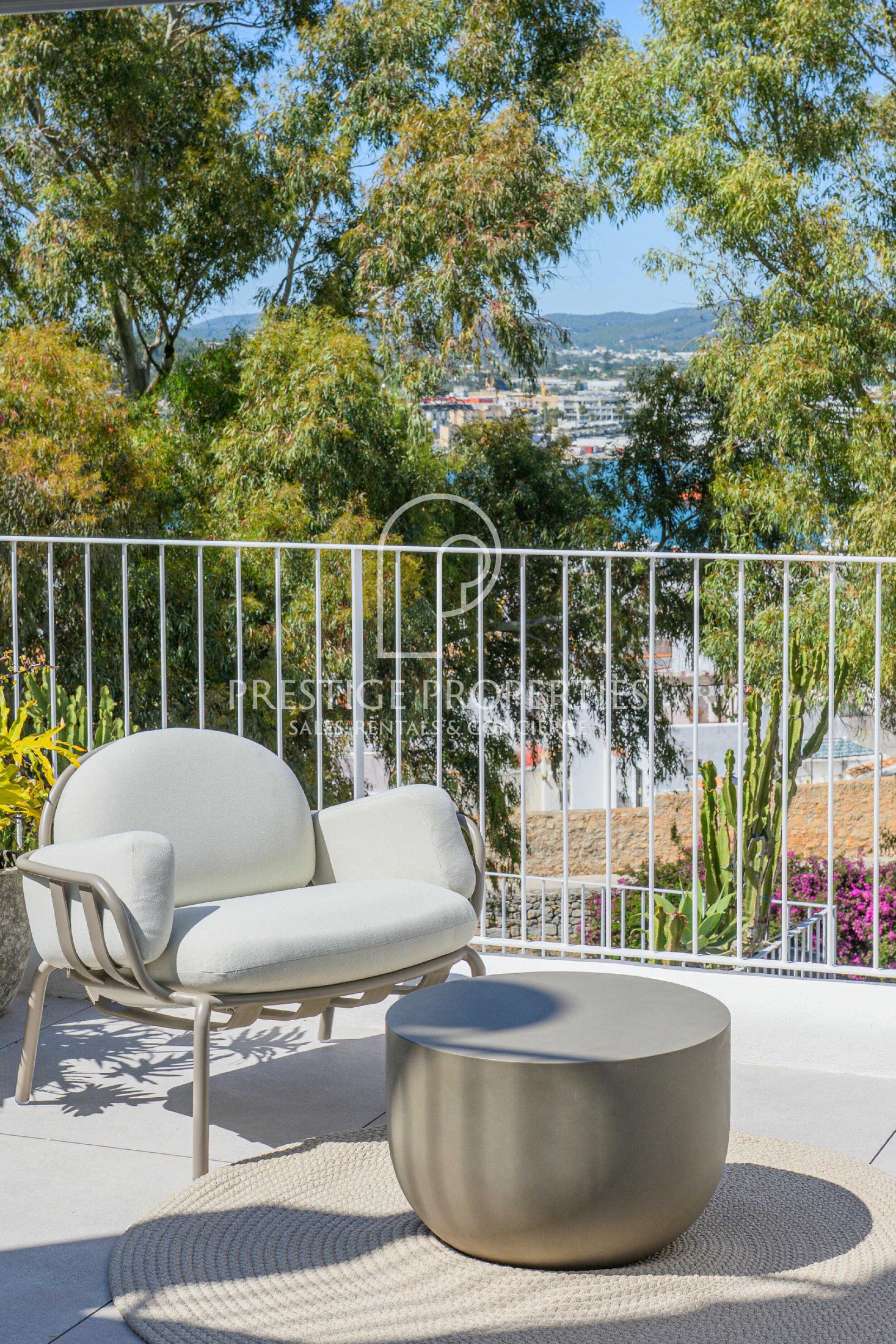 Apartment in Dalt Vila