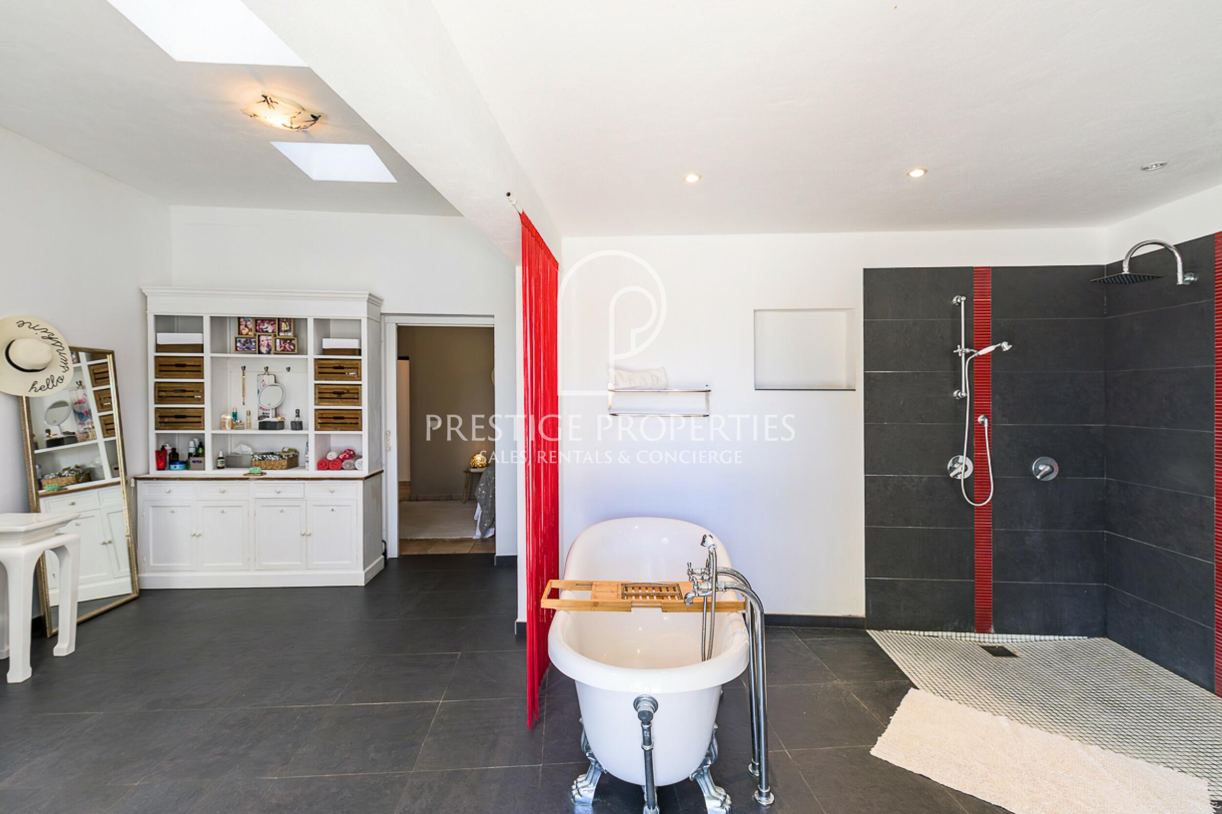 country house in Les Salines