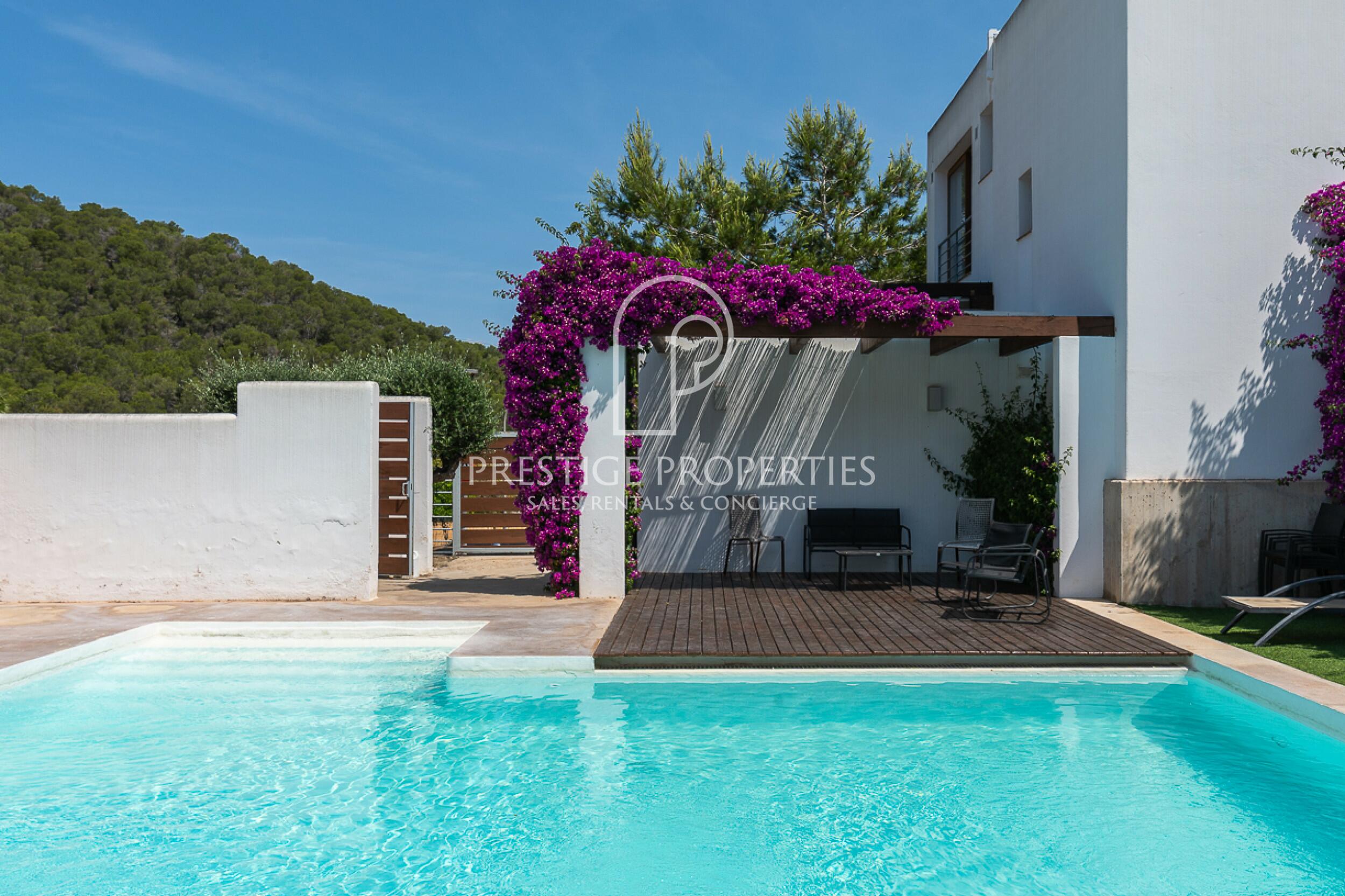 Terraced house in Playa de Cala Llonga