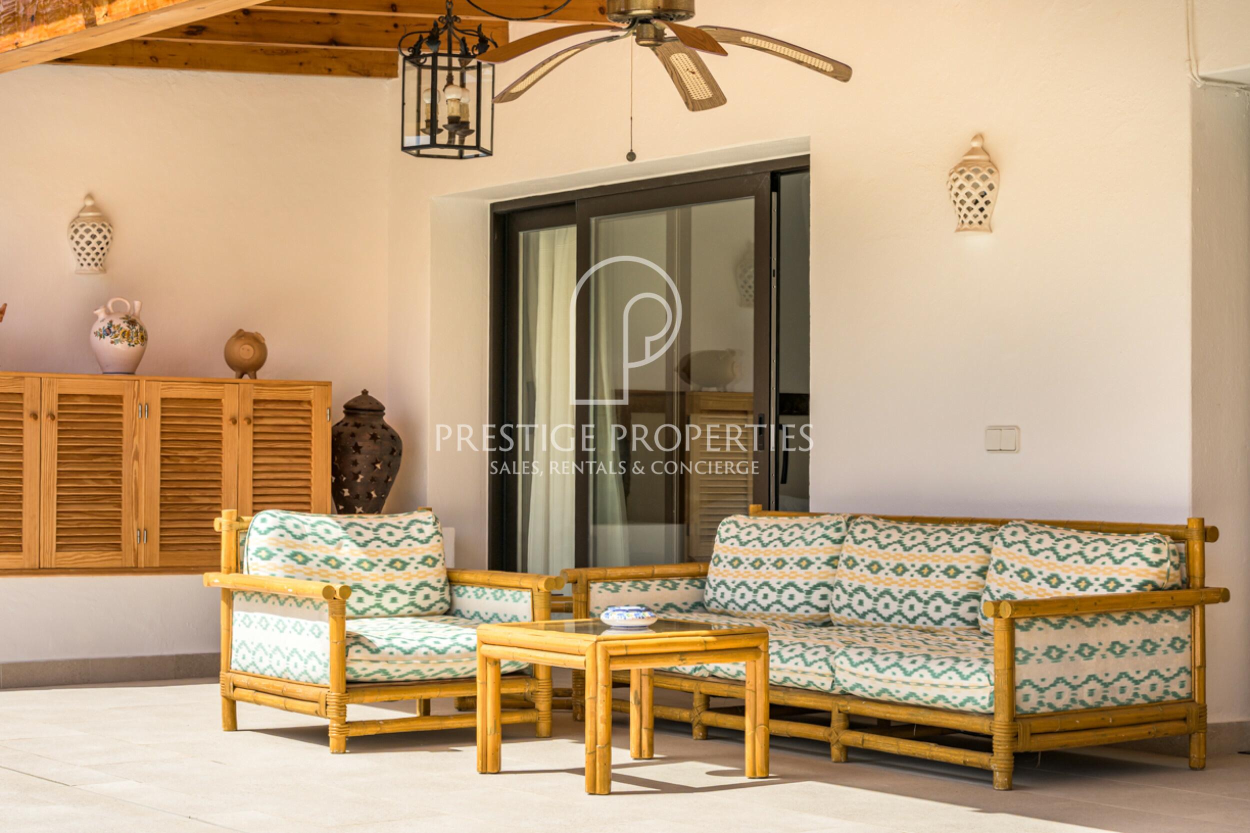 Terraced house in Roca Llisa