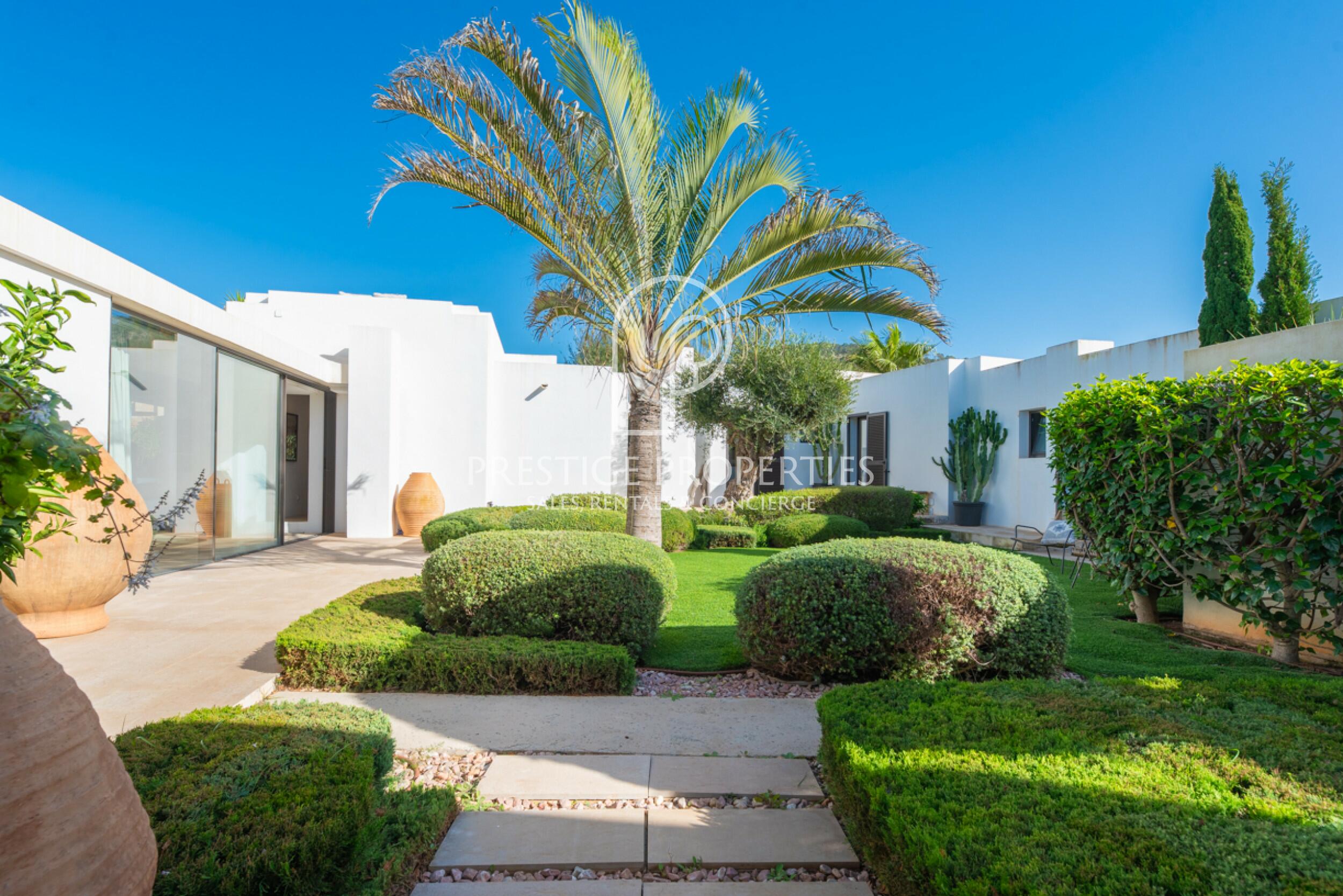 Villa in Calo d'en Real