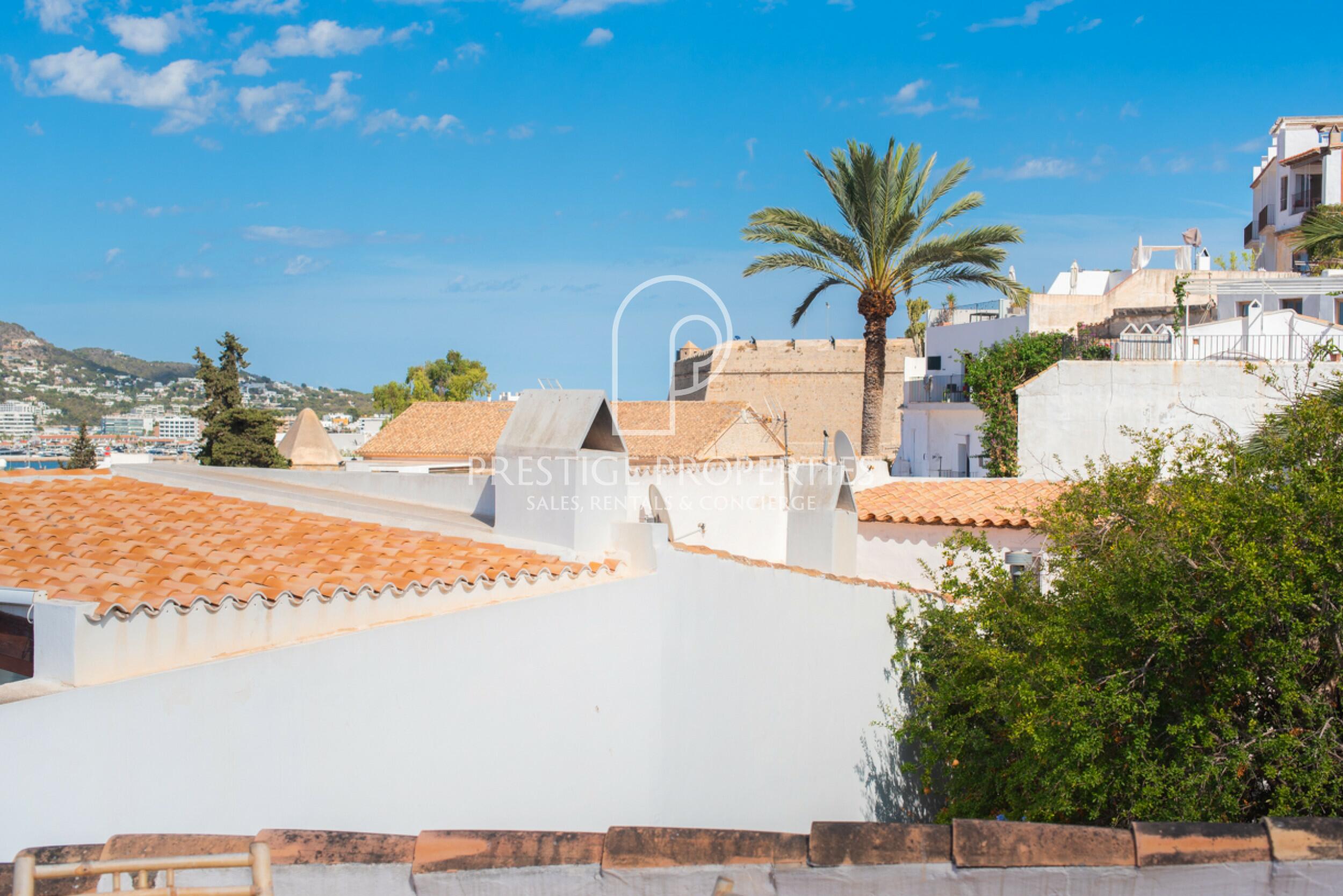 Terraced house in Dalt Vila