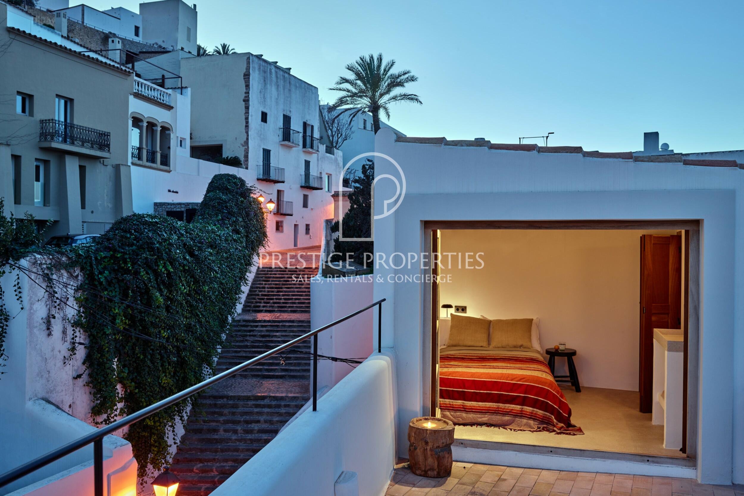 Duplex in Dalt Vila
