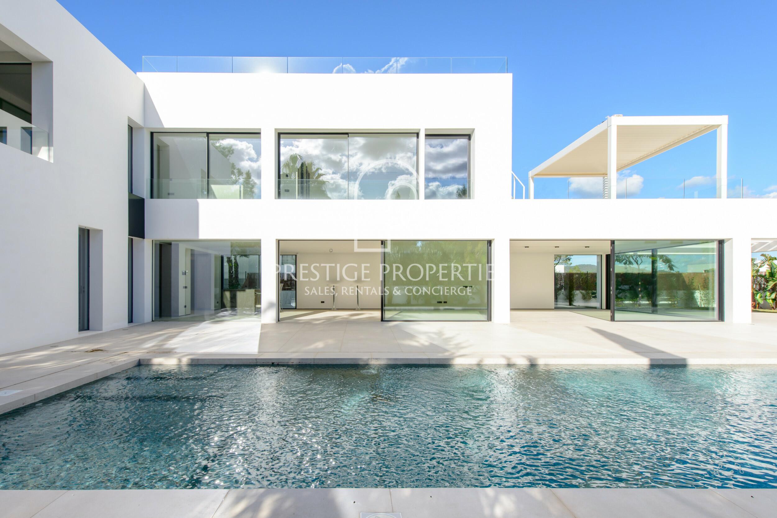 Villa in Cala de Bou