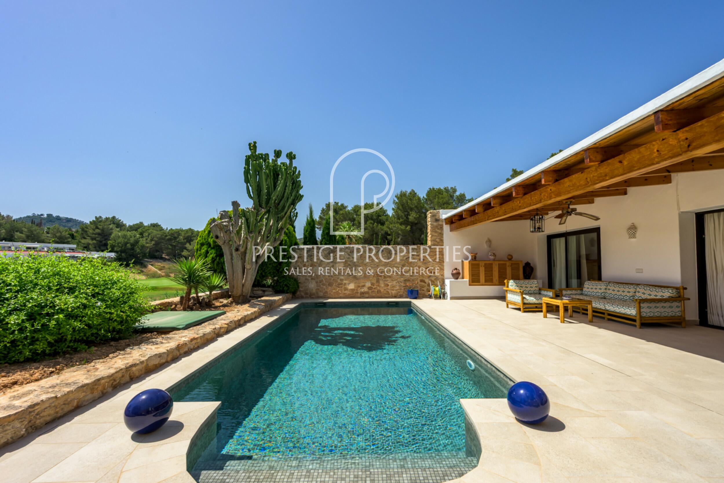 Terraced house in Roca Llisa