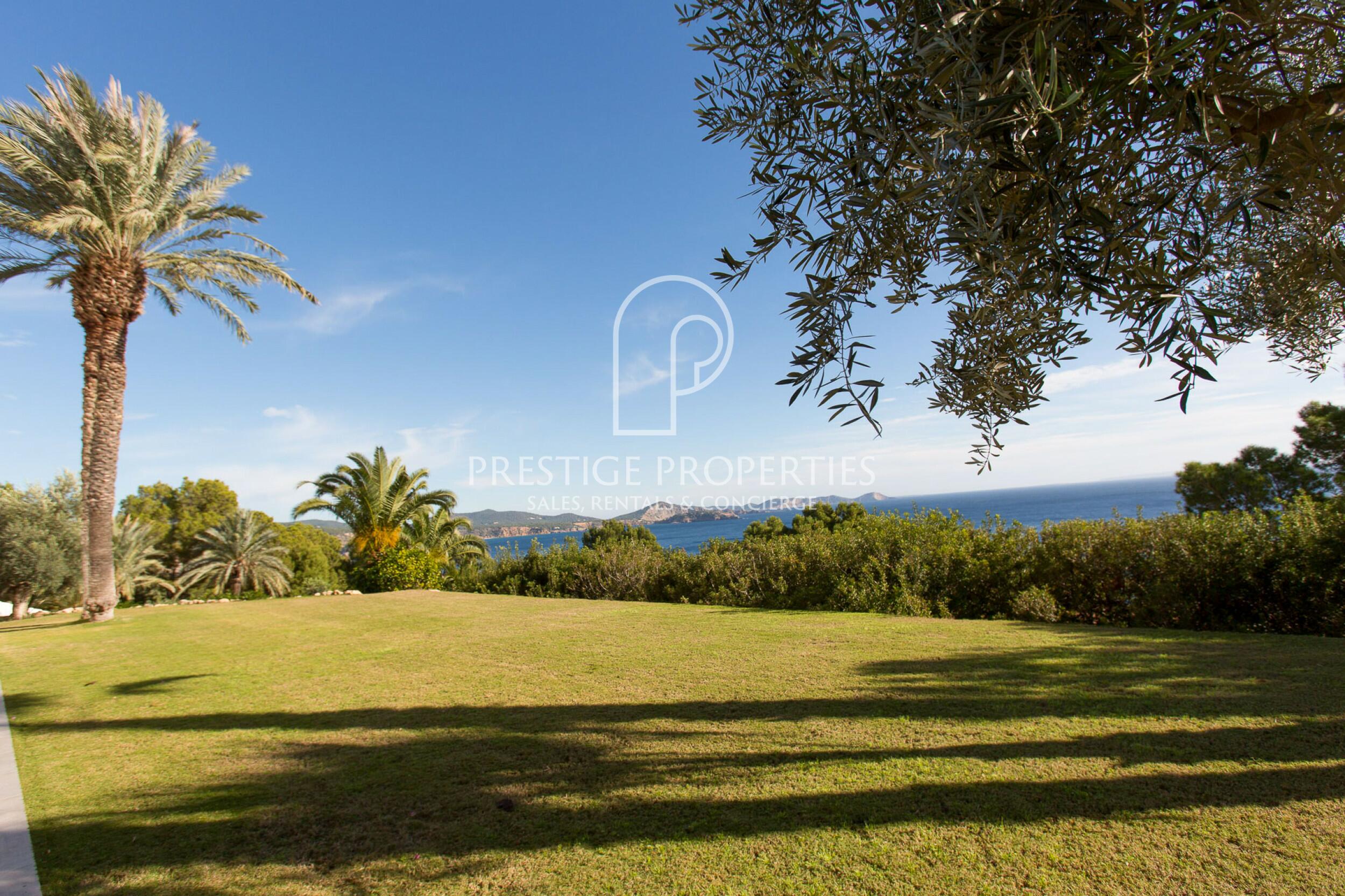 Villa in Es Cubells