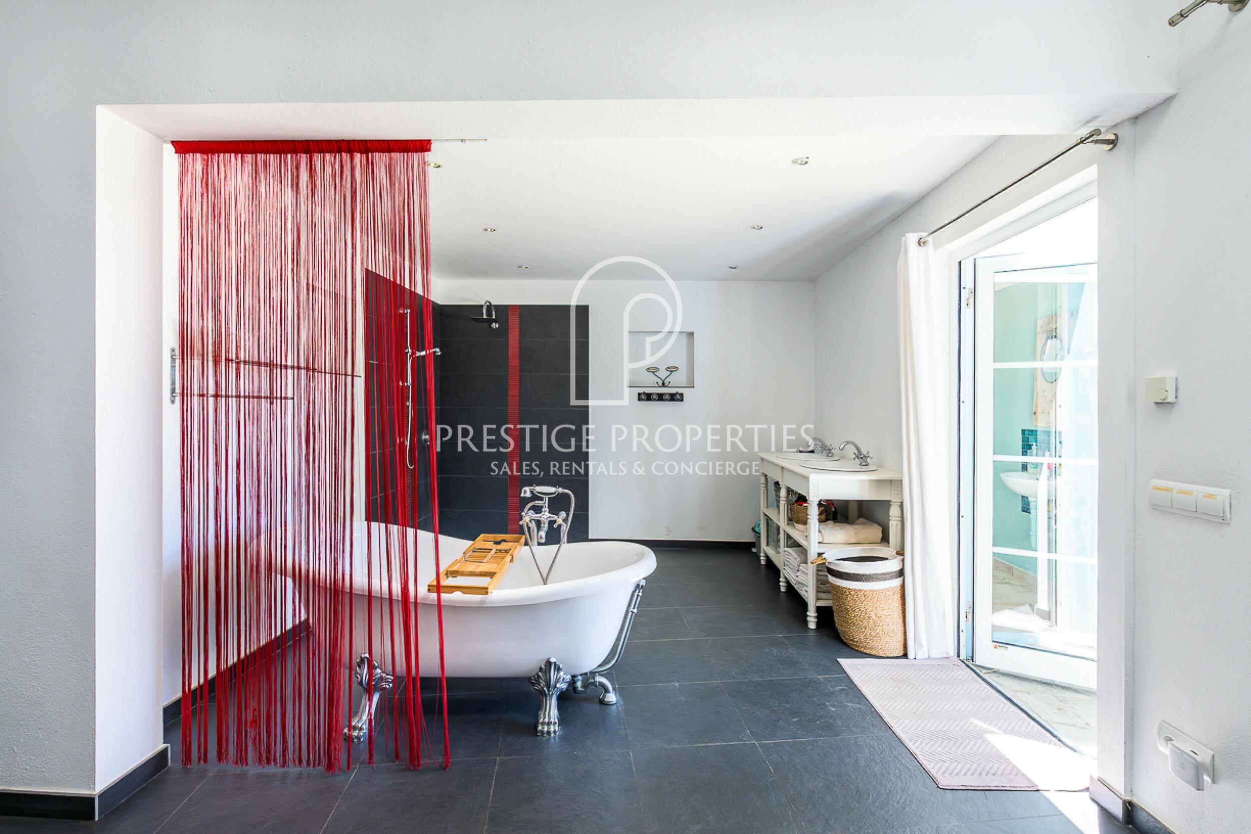 country house in Les Salines
