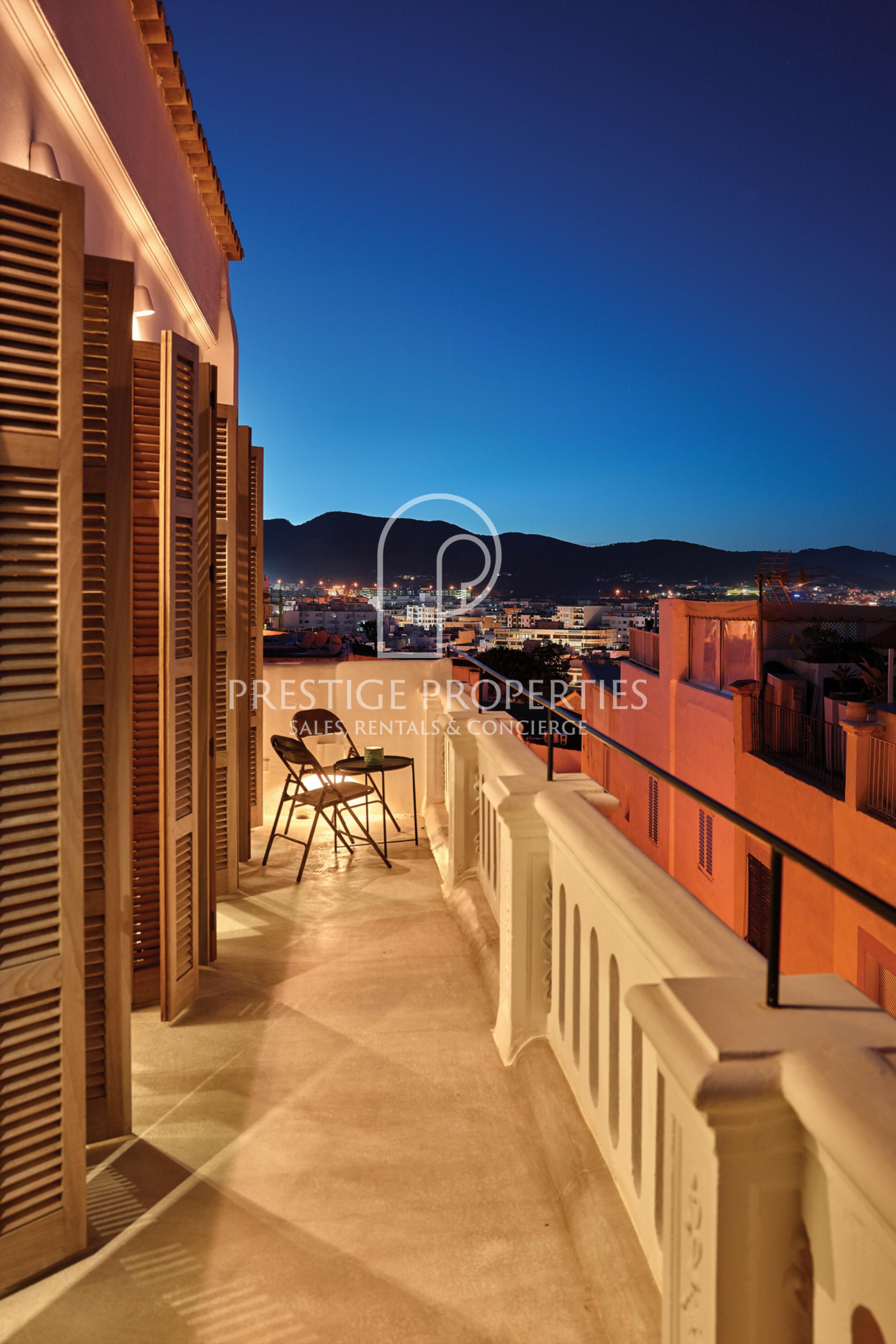 Duplex in Dalt Vila