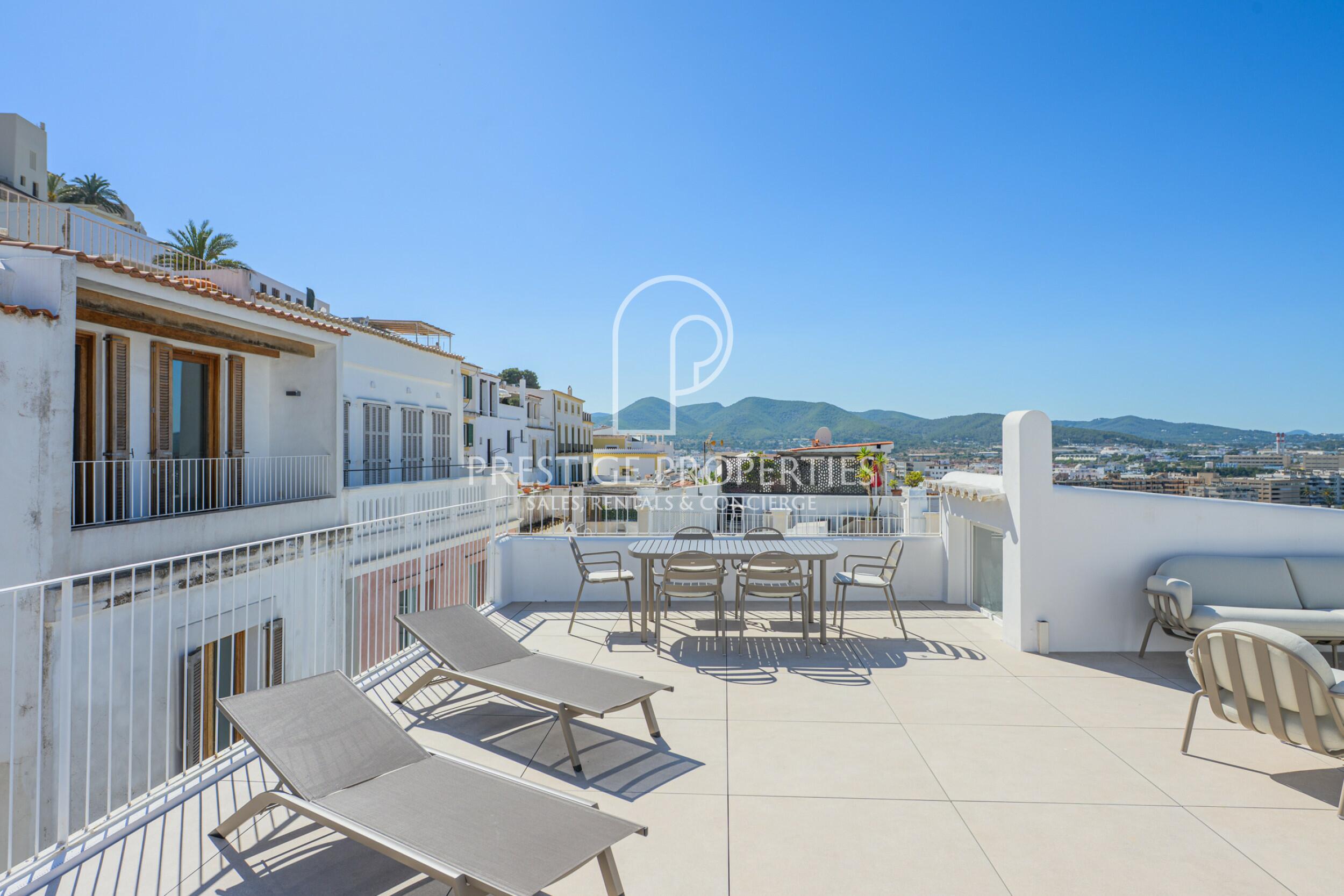 Apartment in Dalt Vila