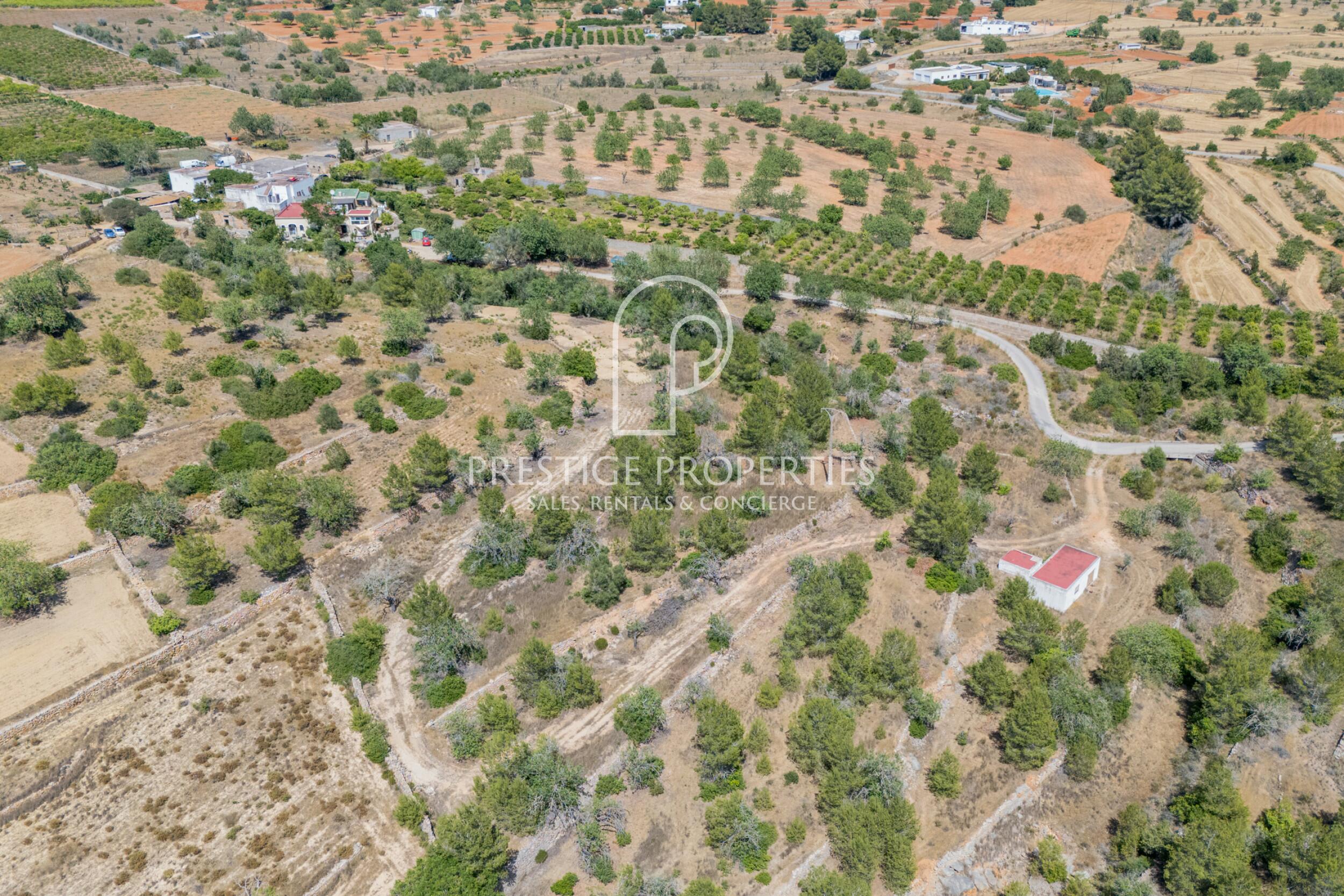 land in San Mateu D'Albarca