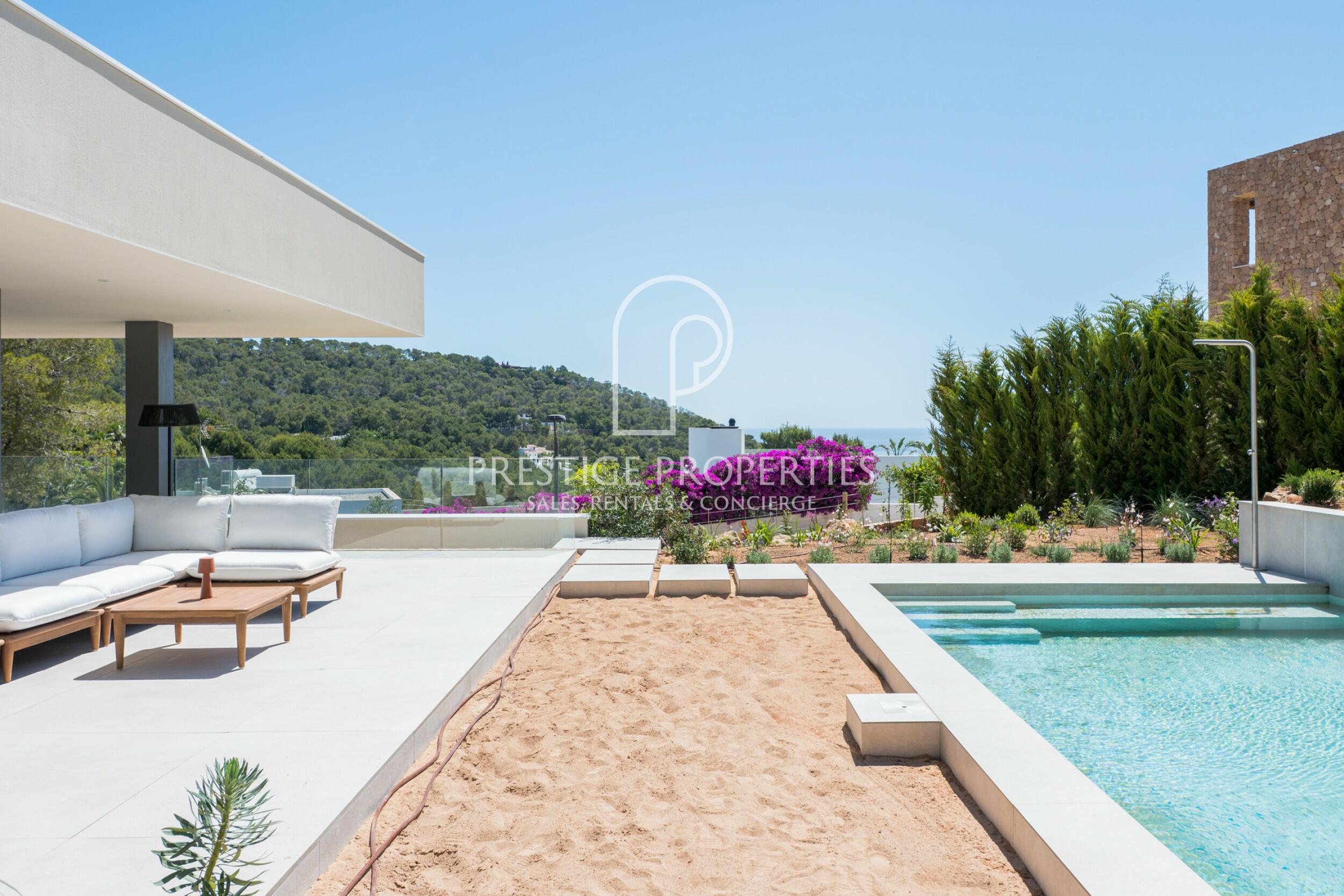 Villa in Cap Martinet