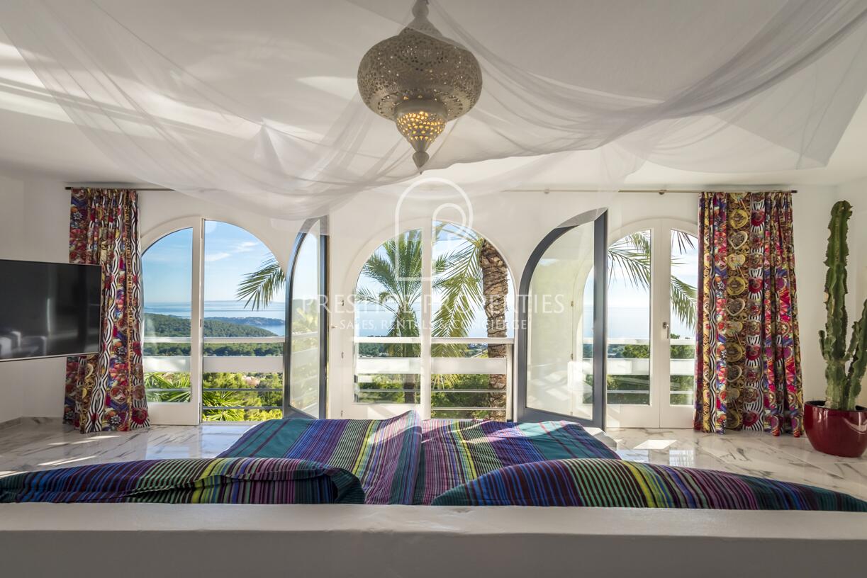Villa in Es Cubells