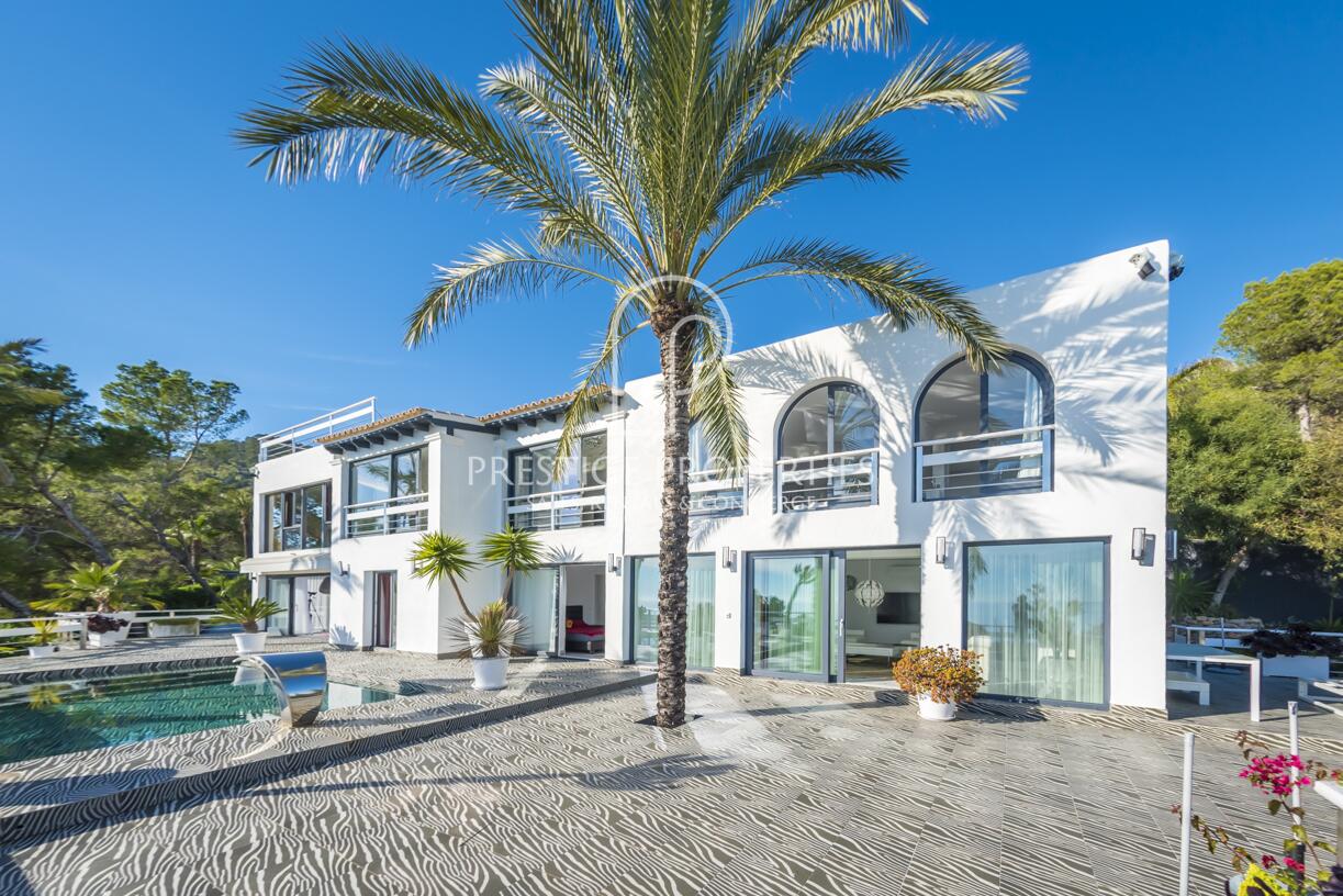Villa in Es Cubells