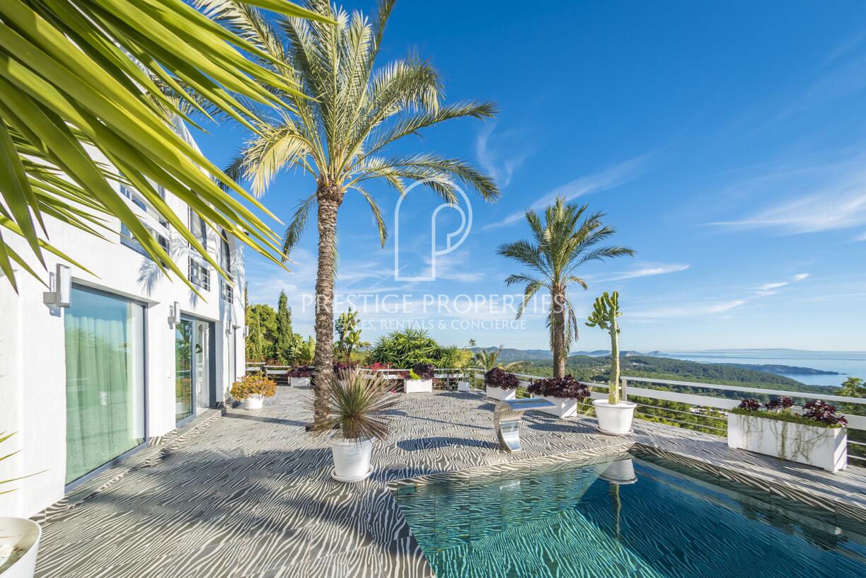 Villa in Es Cubells