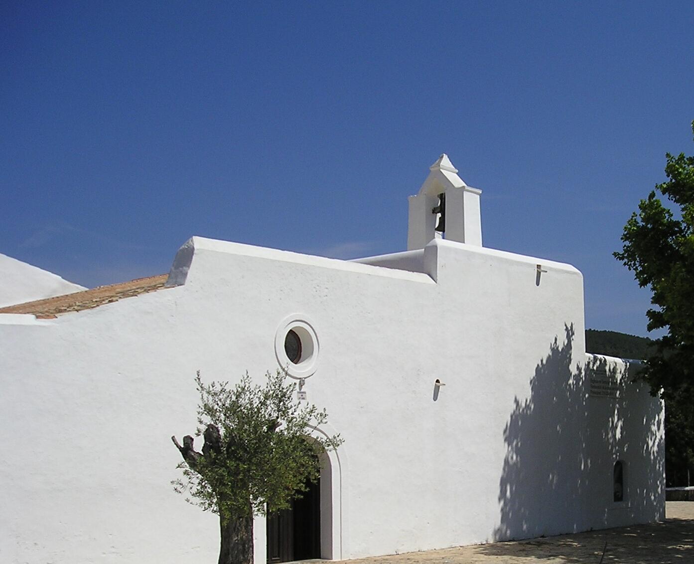 Santa Inés (Santa Agnès de Corona) church