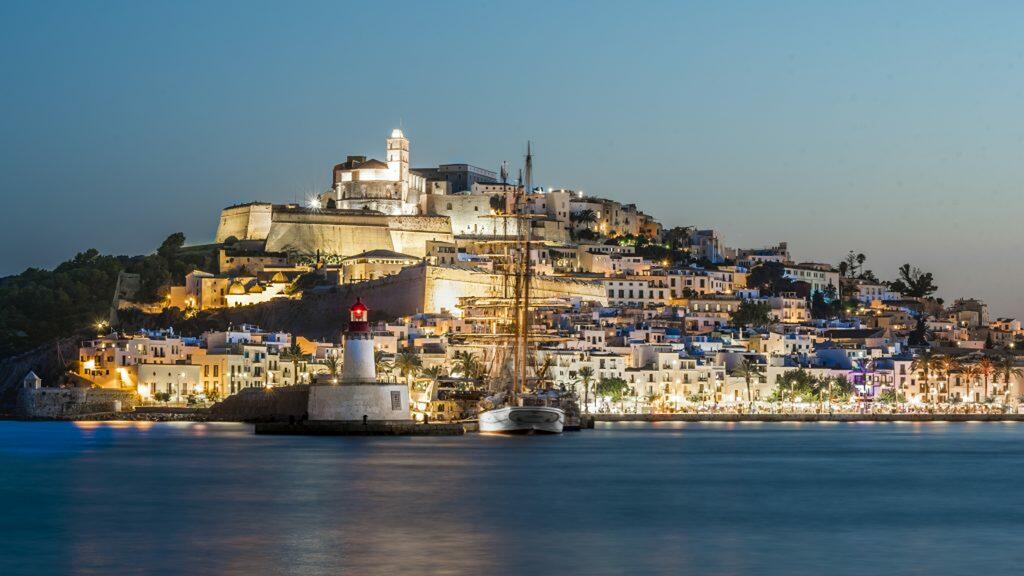 Mediterranean dining experience in Ibiza