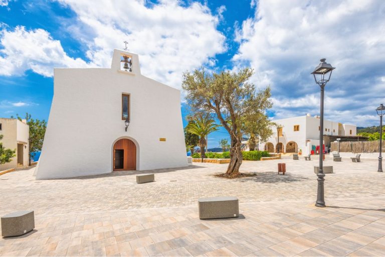 Living in Ibiza: Life in Es Cubells